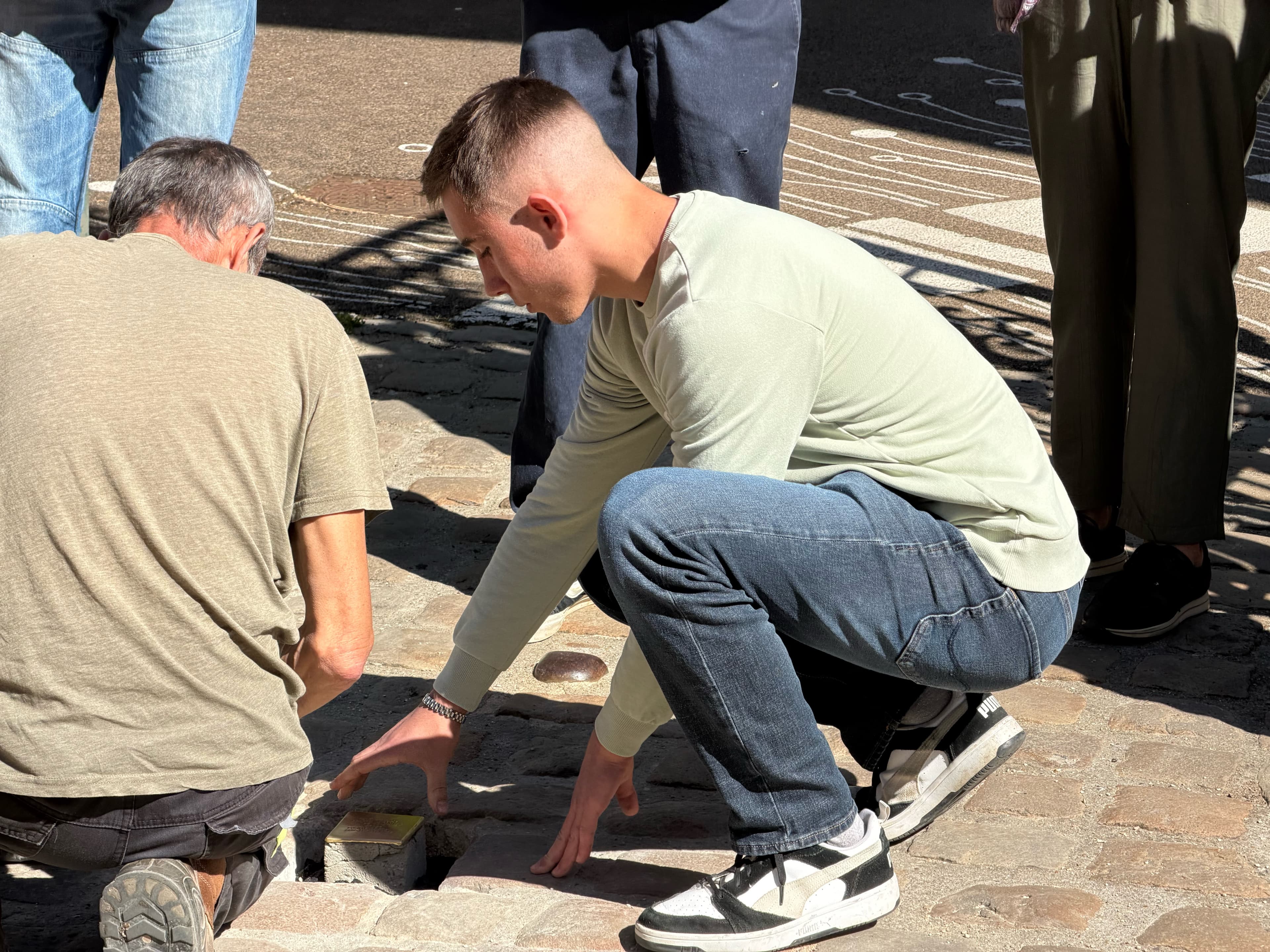 À Joigny, des pavés pour faire ressurgir la mémoire des déportés