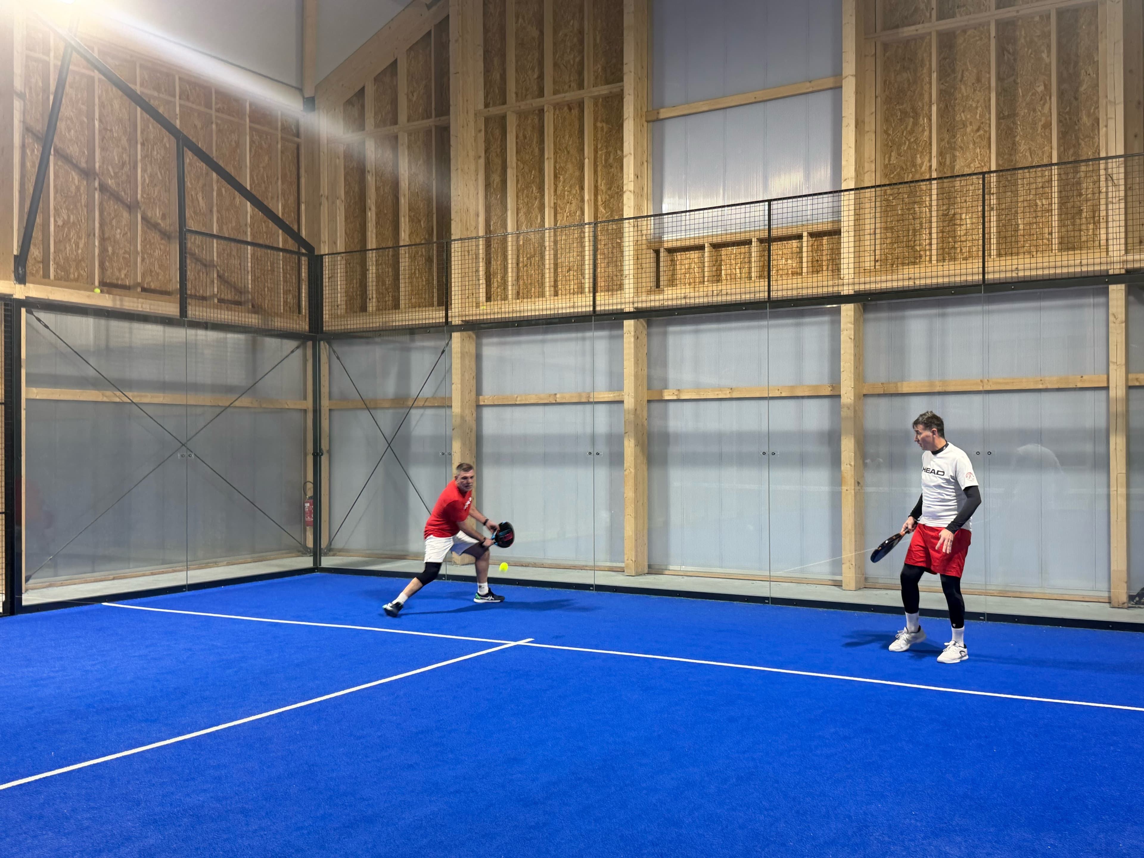 Le padel, nouvelle vague sportive qui déferle sur l’Yonne