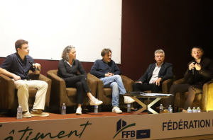 « L’association AUBE a présenté par le biais de son responsable Emmanuel BRONDEL un état des lieux sans concession de la vie étudiante dans l’Auxerrois. Une enquête menée auprès de 200 étudiants qui souligne des lacunes criantes en matière de logement, de restauration, d’inégalités sociales. Les acteurs publics doivent se mobiliser sur le sujet à quelques mois des élections municipales… ».