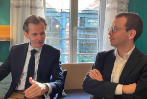 « Aux côtés de l’ancien parlementaire Guillaume LARRIVE, le directeur national de l’Observatoire de l’Immigration et de la Démographie Nicolas POUVREAU-MONTI a dévoilé lors d’une conférence de presse les éléments statistiques intéressants de la note consacrée par ce laboratoire d’idées aux flux migratoires dans le département de l’Yonne. Avec l’analyse de ses subtilités et enjeux… ».