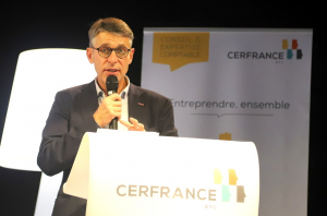 « L’arrivée de l’IA est un enjeu de taille pour Cerfrance BFC. Mais, cela ne se fera pas au détriment de la relation de proximité avec l’adhérent. C’est une étape obligatoire pour le président Philippe DUBIEF, « pour encore mieux accompagner nos adhérents en termes de qualité de relation humaine... » ».