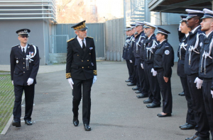 « Du jamais vu ou presque côté renforcement des effectifs en gardiens de la paix à Auxerre : le préfet de l’Yonne Henri PREVOST et le directeur départemental de la Sécurité Publique Raphaël JUGE saluent la venue de dix nouveaux fonctionnaires… ».