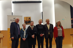« Deux auteures franc-comtoises ont eu les honneurs de la Région BFC vendredi avec la remise des prix littéraires Marcel-Aymé et Lucien-Febvre à l’hôtel de la Région à Besançon. Un travail sur Claude-Nicolas LEDOUX et son œuvre si caractéristique d’Arc-et-Senans a retenu l’intérêt du jury… ».