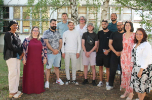 « Ce projet est le fruit d’un travail d’équipe entre l’AFPA, EUREKA, TEAM Emploi et HMY ! Une vraie réussite d’insertion professionnelle dont ont bénéficié quatre jeunes apprenants en soudure, insérés depuis le 07 juillet au sein du groupe industriel spécialisé dans le design et l’agencement…. ».