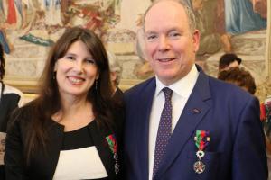 « Ce fut presque une soirée princière pour la chanteuse icaunaise et ambassadrice de la grande chanson française Christelle LOURY cette semaine à Paris après la remise de la médaille de la SEP, la Société d’Encouragement au Progrès à un autre impétrant en provenance de la principauté de Monaco qui fut également plébiscité par le jury, le prince Albert II en personne… ».