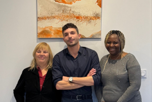 « Unir Sens et son jeune chef de file, âgé de 27 ans, Julien JACQUET (PS), a dévoilé les premières bribes de son programme participatif lors d’une conférence de presse aux côtés du PCF, de Place Publique et de citoyens engagés, issus de la société civile en vue des échéances du printemps 2026. Etre des élus qui écoutent semble devenir le leitmotiv de cette liste qui ne fédère pas l’intégralité des gauches à Sens… ».