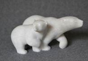 « La galerie CARA MARS présente la palette artistique des Inuits lors de rendez-vous estival qui se terminera le 25 août... ».