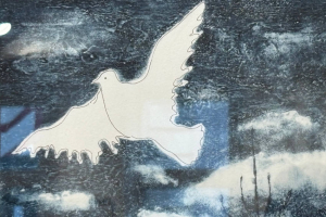 « Le travail de l’artiste Catherine RYMARSKI est à admirer jusqu’au 16 novembre à la galerie auxerroise MOUV’ART. Elle y dévoile différentes techniques de gravures en s’inspirant des légendes de la mythologie scandinave autour de la transformation de l’homme en animal… ».