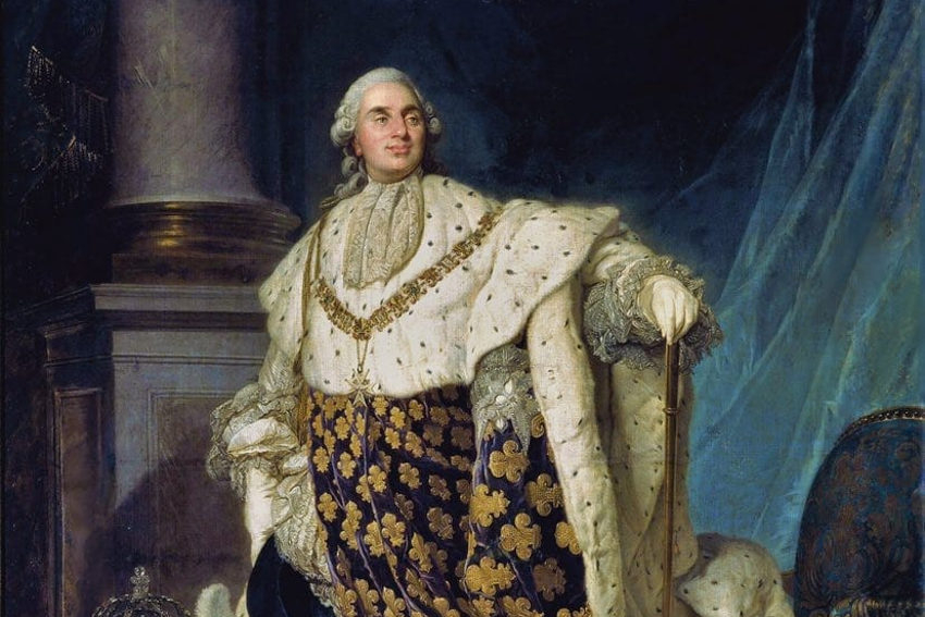 « Existe-t-il un parallèle sociétal entre l’époque de Louis XVI et celle contemporaine de l’ère du Président de la République Emmanuel MACRON ? Des similitudes semblent être avérées avec le contexte économique et social actuel… ».