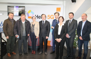 « Ludovic GUILCHER, directeur de la région Grand Nord-Est chez ORANGE, s’est fait un malin plaisir à tout expliquer de la 5G, technologie accessible depuis peu à Auxerre. Son déploiement se fera de manière progressive sur le reste du territoire icaunais… ».