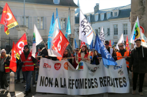 « L’intersyndicale, aujourd’hui unie contre le projet de réforme, perdurera-t-elle en cas d’appel à la grève ? Pour autant, plusieurs milliers de personnes ont défilé dans les rues d’Auxerre samedi matin. A l’instar des agents de l’ONF qui ne se voient pas à l’âge de 64 ans, arpenter encore les chemins forestiers… ».