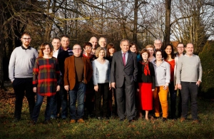 « Un dernier tour de piste en public avant le rendu du verdict par le biais du vote pour l’une des listes se présentant à CHEVANNES. Celle de Dominique CHAMBENOIT a porté une ultime estocade explicative ce vendredi lors d’une rencontre avec les habitants… ».