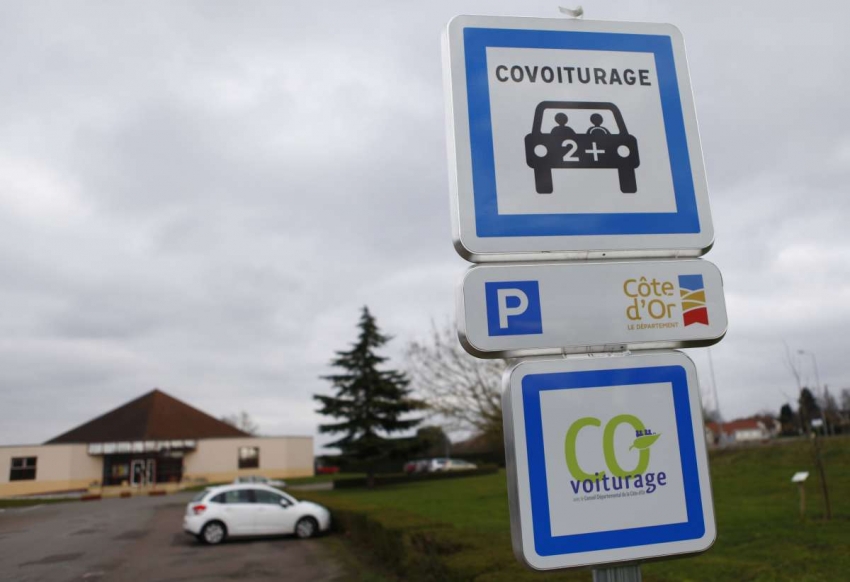 Covoiturage : il faudra davantage d’aires de stationnement en Bourgogne Franche-Comté !